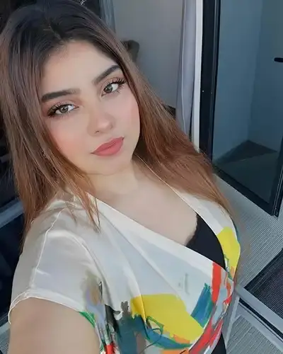 Meluri Escort